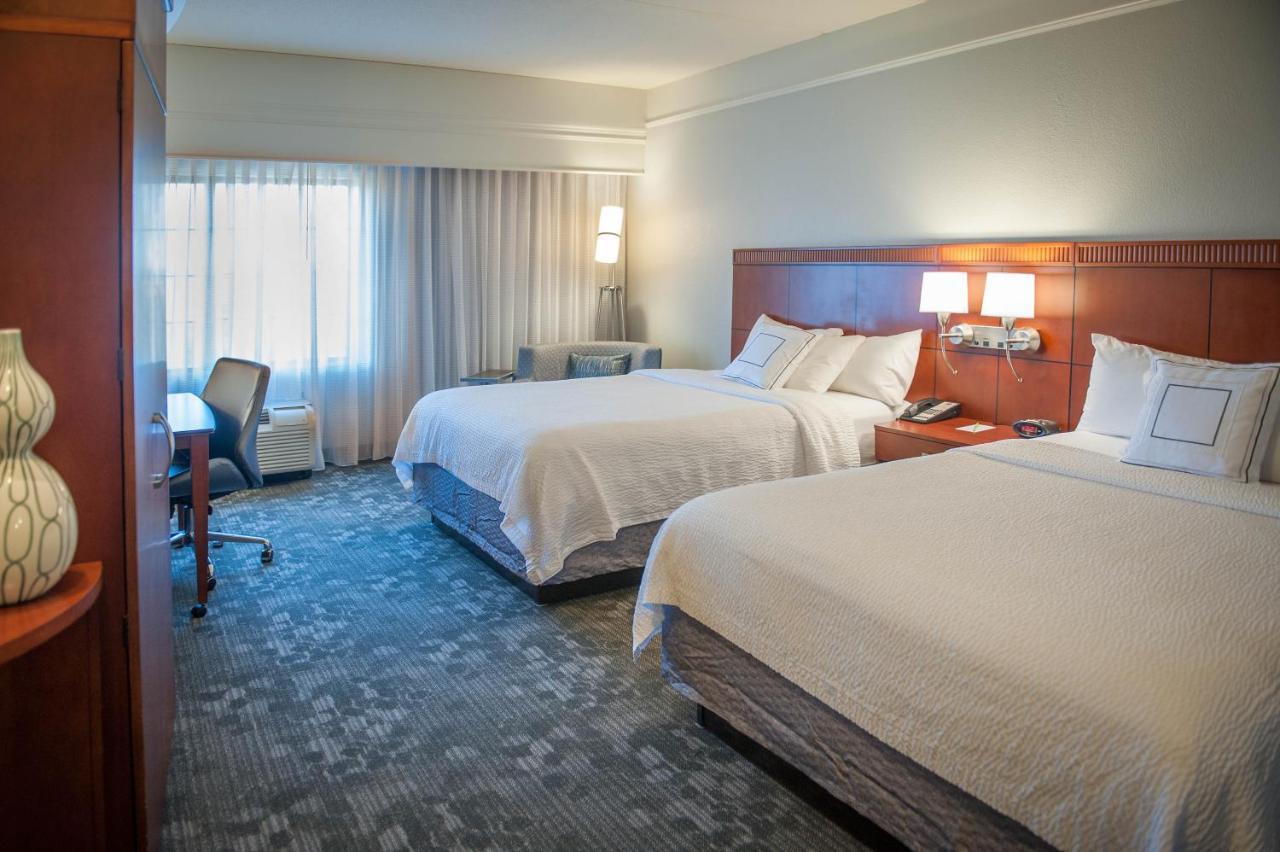 Hotel Courtyard By Marriott Pensacola Downtown Extérieur photo
