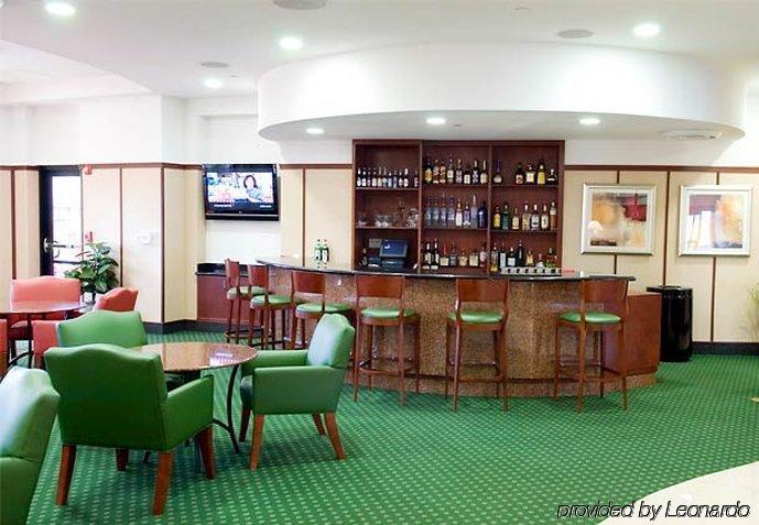 Hotel Courtyard By Marriott Pensacola Downtown Restaurant photo